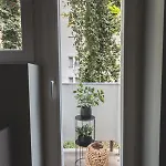 Downtown Luxe Living With Balcony בודפשט