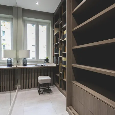 شقة Downtown Luxe Living With Balcony