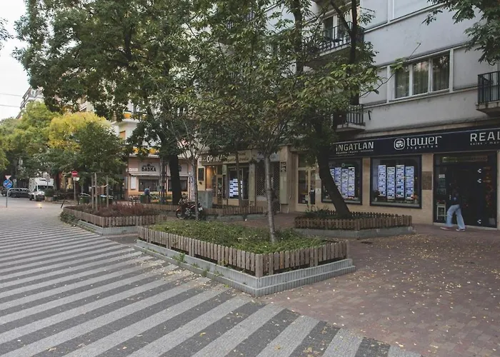 Apartament Downtown Luxe Living With Balcony