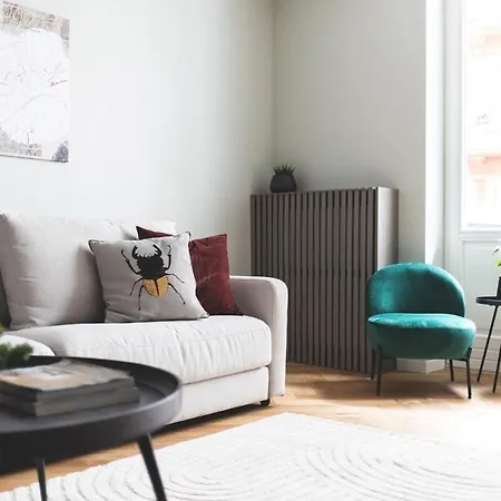 Daire Downtown Luxe Living With Balcony Budapeşte